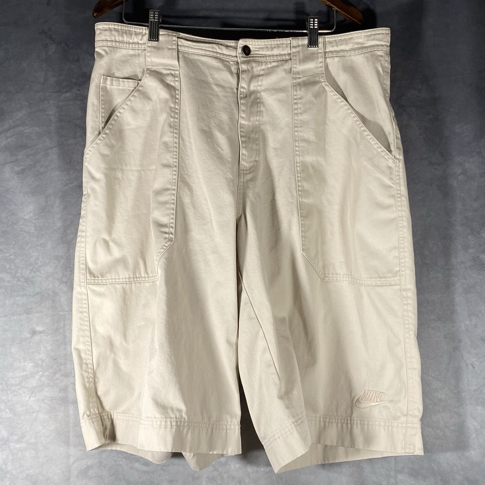 Nike Golf Shorts Mens Size 38 Khaki Performance Flat Front Stretch Golf